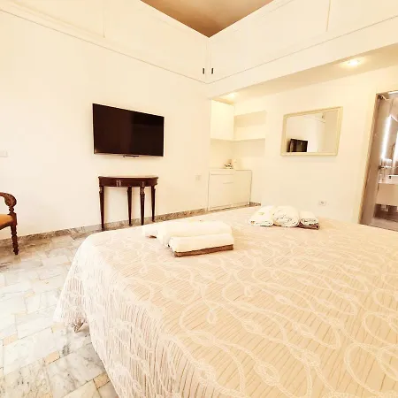 Affittacamere Villa Manini suites *